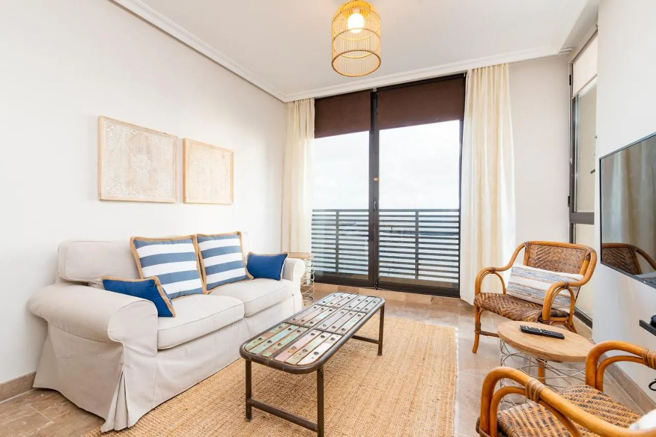 Fee4Me: First Line Luxury Apartment Arrecife  Spain